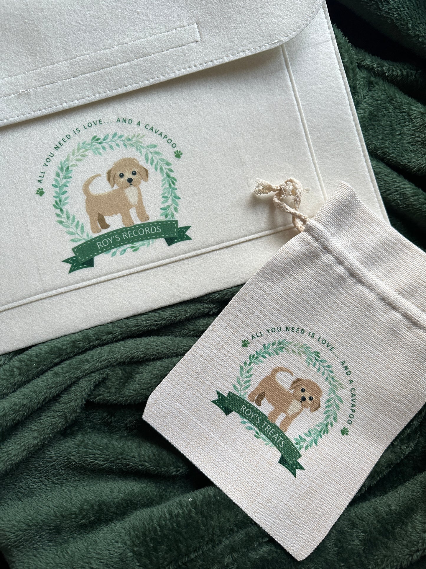Personalised Dog Treat Bag - Custom Puppy dog Treat Pouch, Dog Breed Customisation, Perfect Pet Owner & New Puppy Gift