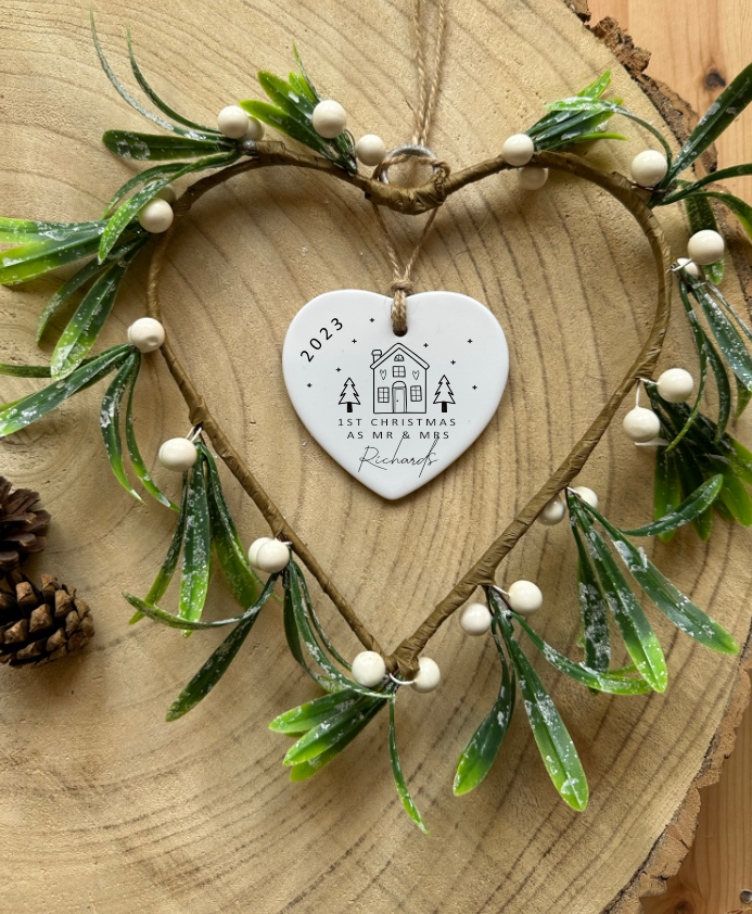 Personalised First Christmas as Mr and Mrs Decoration | Christmas Gift | Wedding Gift | Mistletoe Hanging Gift with Ceramic Heart | English or Welsh | Nadolig Cyntaf